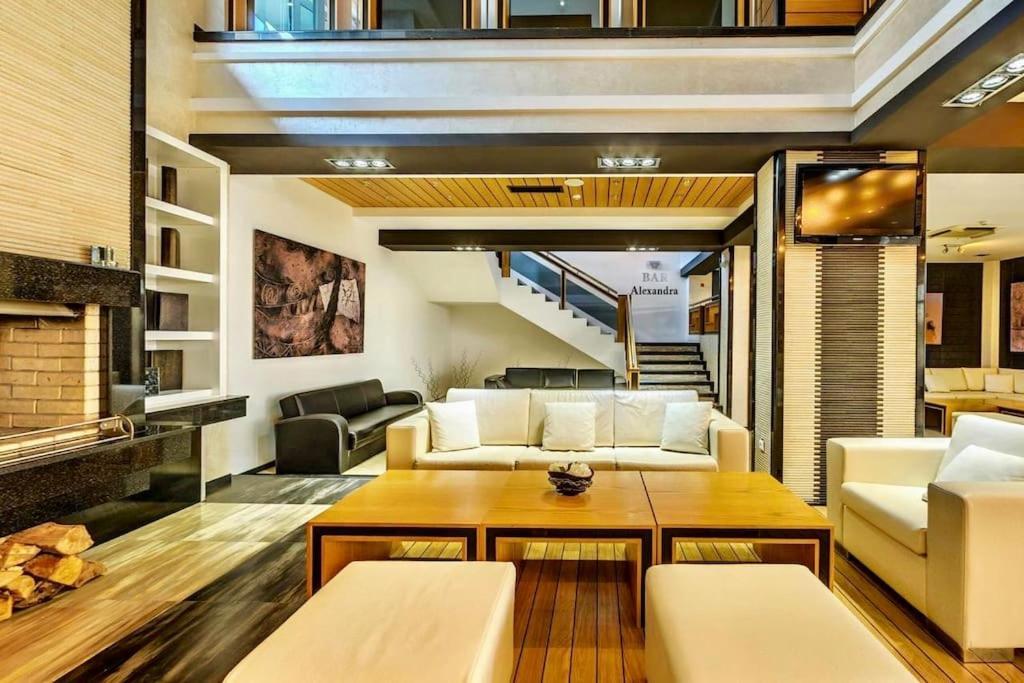 Luxury Penthouse With A Lavish Spa And 2 En-Suite Bedrooms Бансько Екстер'єр фото