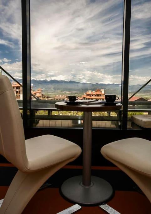 Luxury Penthouse With A Lavish Spa And 2 En-Suite Bedrooms Бансько Екстер'єр фото